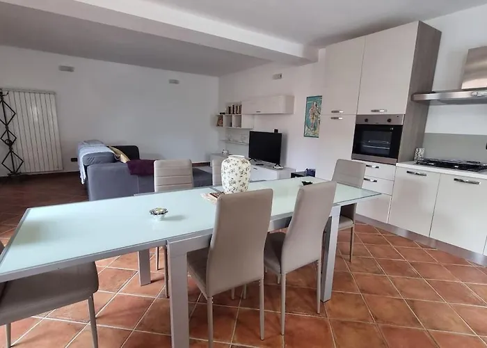 Casa Tra Vigneti E Mura アパート *